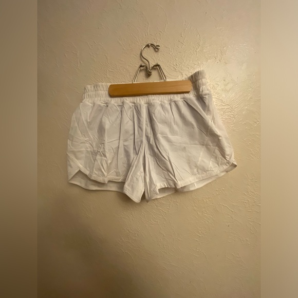 Lululemon Athletica White Athletic Shorts Relaxed Fit - Picture 3 of 8